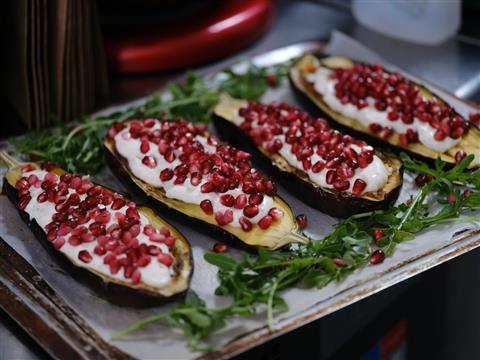 Aubergines rôties à la grenade par Grandeur Nature